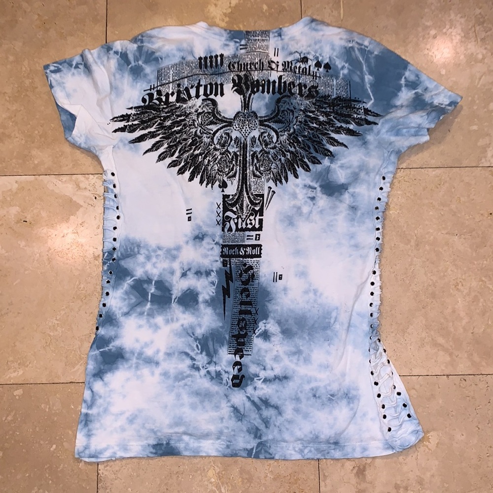 Women’s Affliction Tee size small
